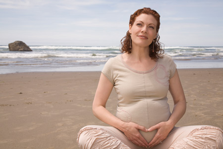 Полезна ли йога беременным?